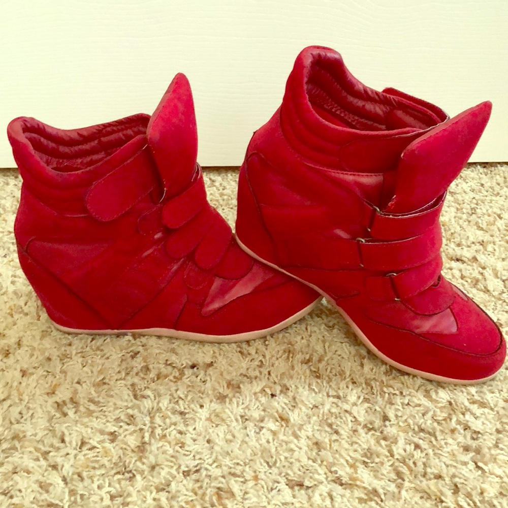 ❌SOLD❌ Tennis Shoe- Heel Shoe